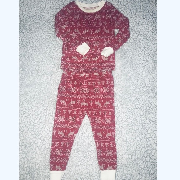 Matching Christmas Snowflakes Pajama Set 18 Months - Picture 1 of 8